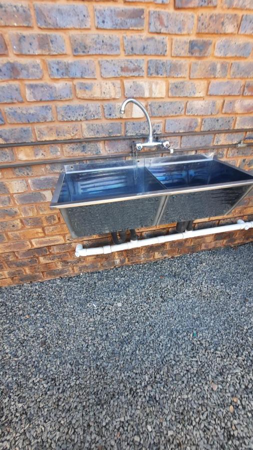 Legaeng Cottage - Serenity Pretoria-Noord 外观 照片